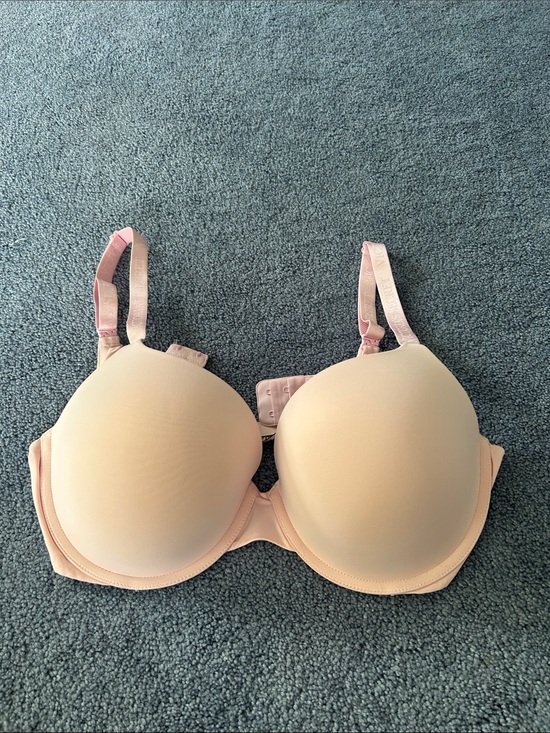 Victoria's Secret Other - Victoria’s Secret Seamless Pink T-Shirt Push Up Bra - 38D